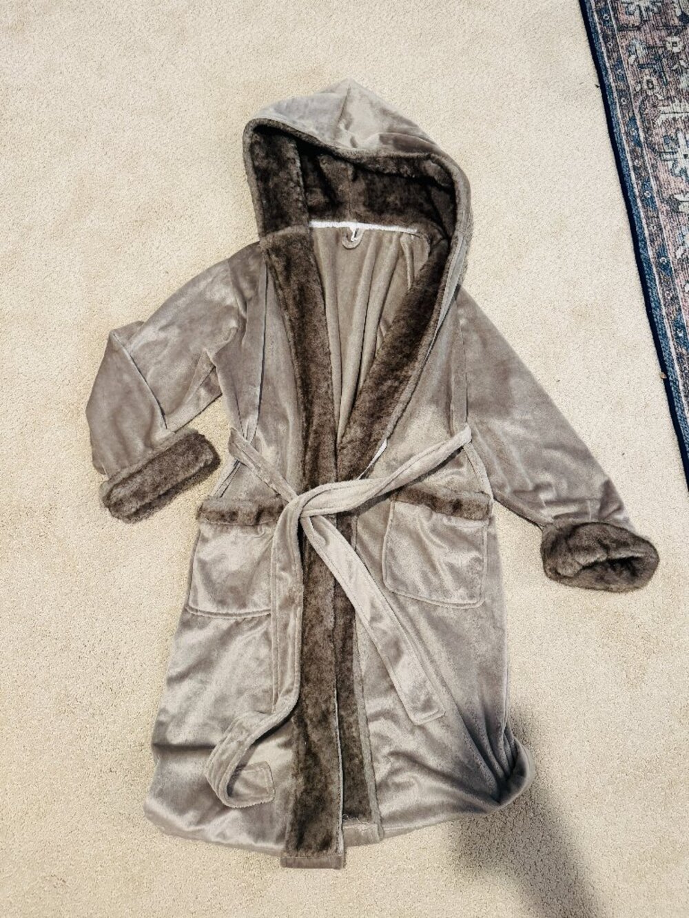Pottery Barn Ombre Faux Fur Robe Womens S Gray Hooded Tie Closure 1713324